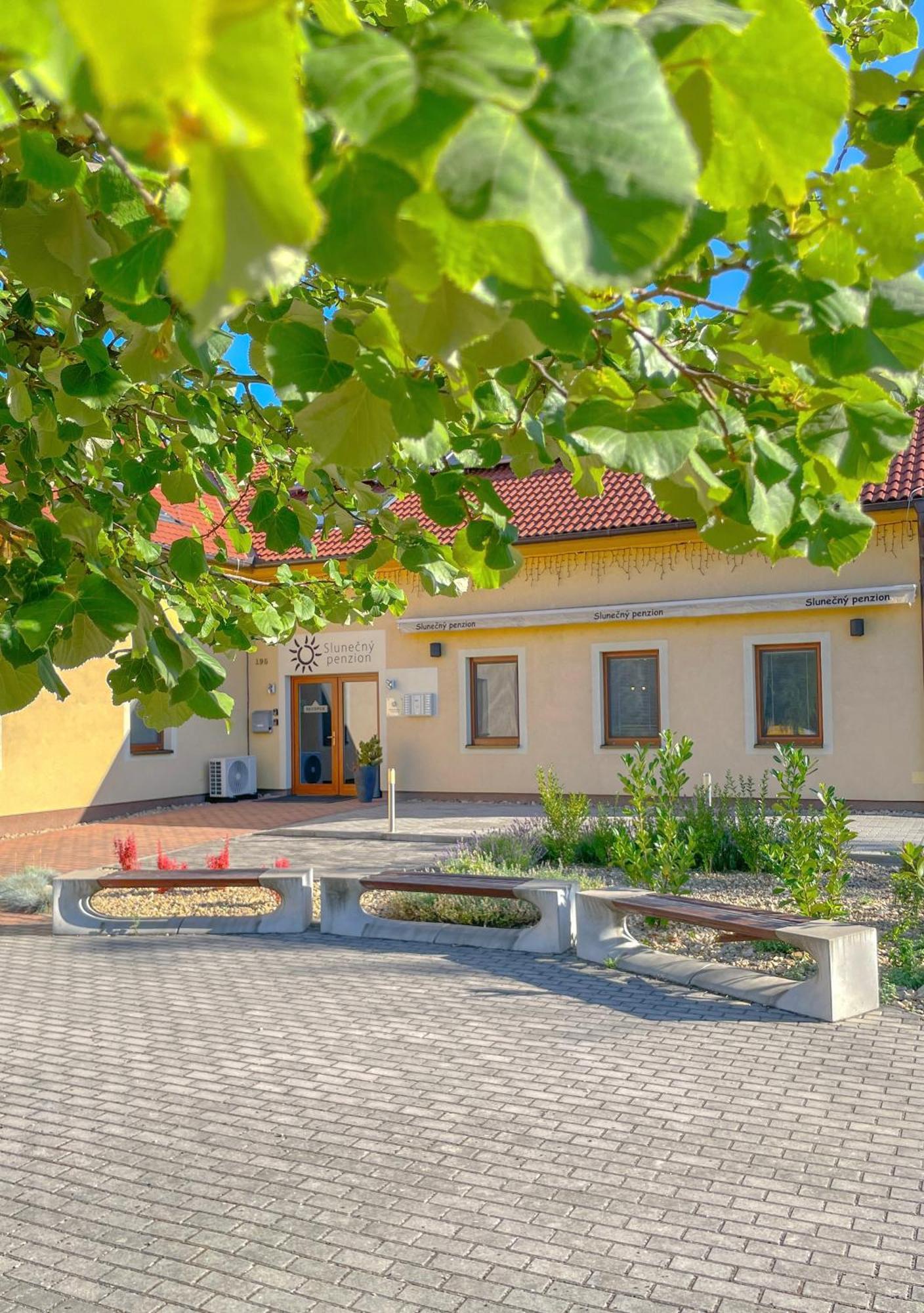 Slunecny Penzion Tasovice Exterior foto